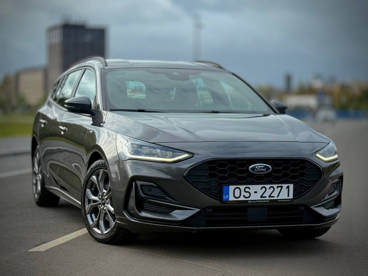 Ford Focus ST line Ecoboost Hybrid