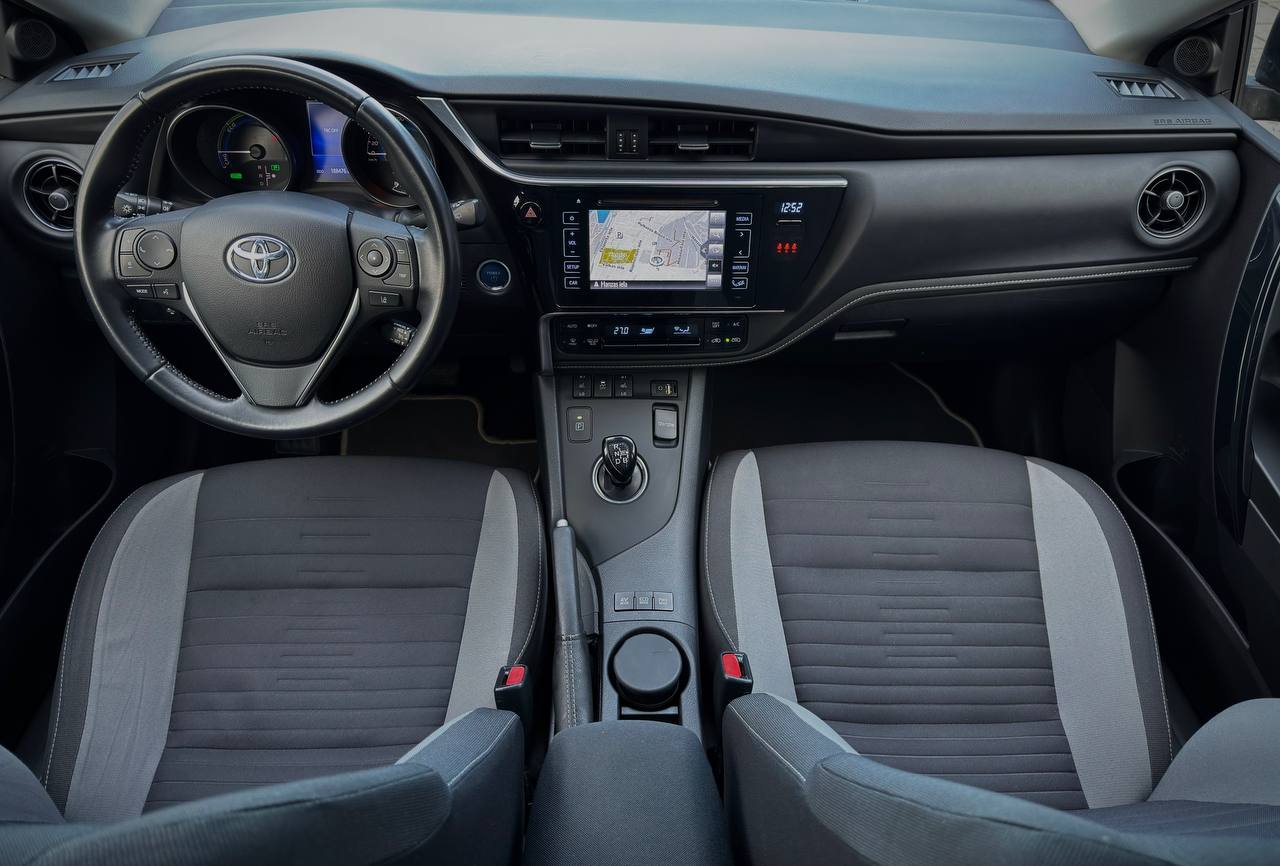 Toyota Auris 1.8 Hybrid
