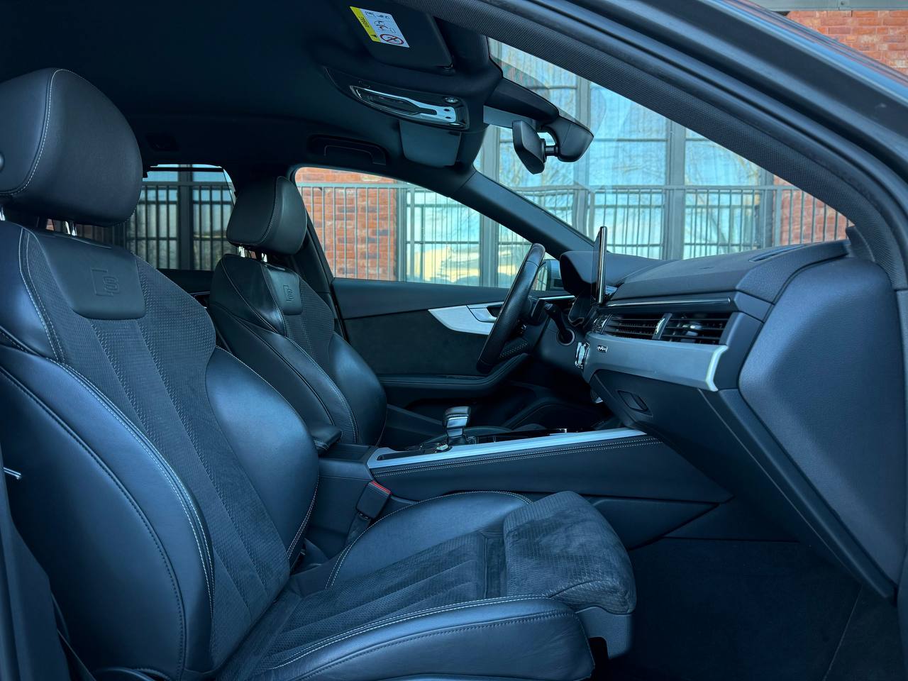 Audi A4 B9 2.0 TDI Quattro S-line