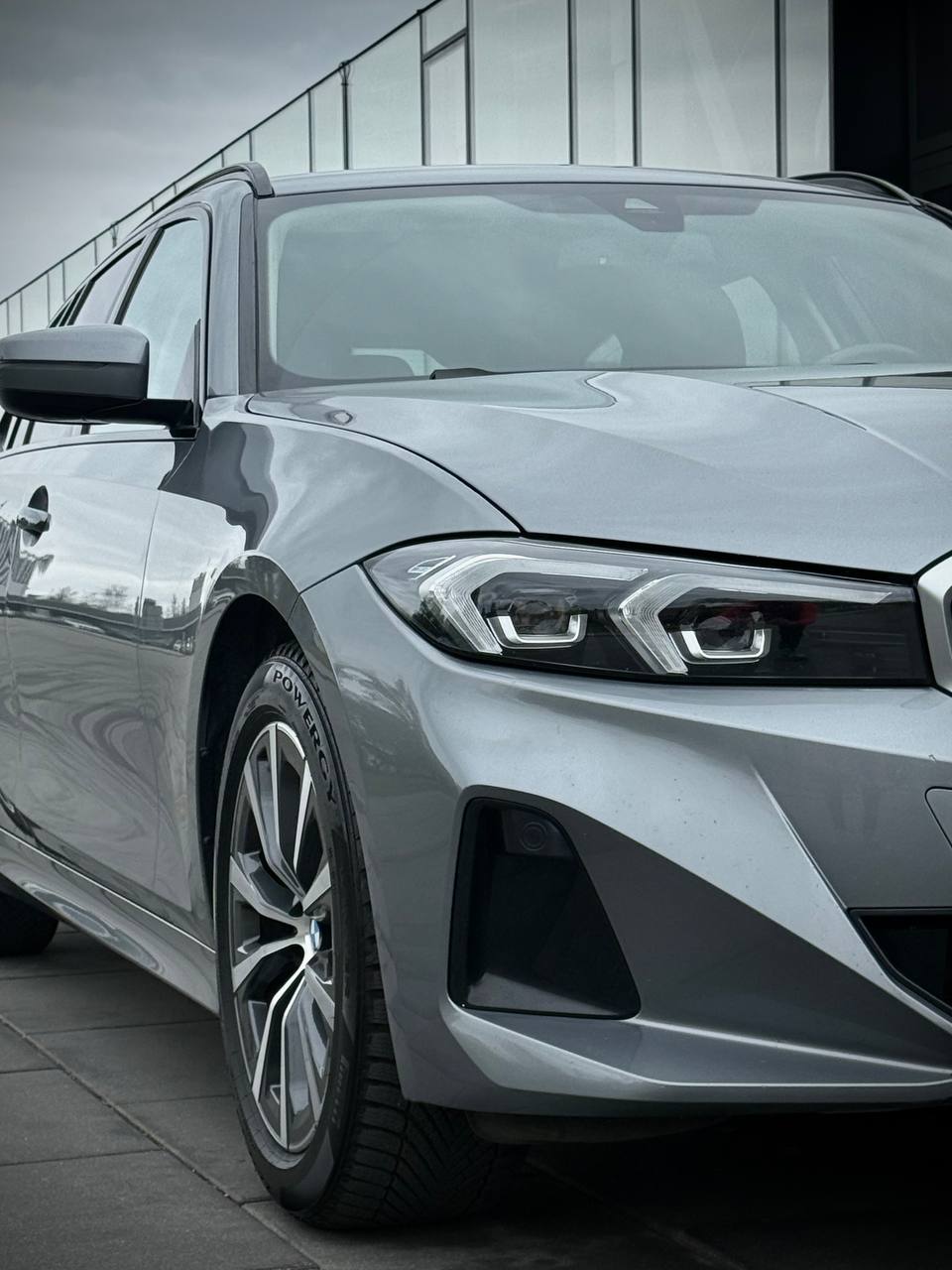 BMW 318d G21