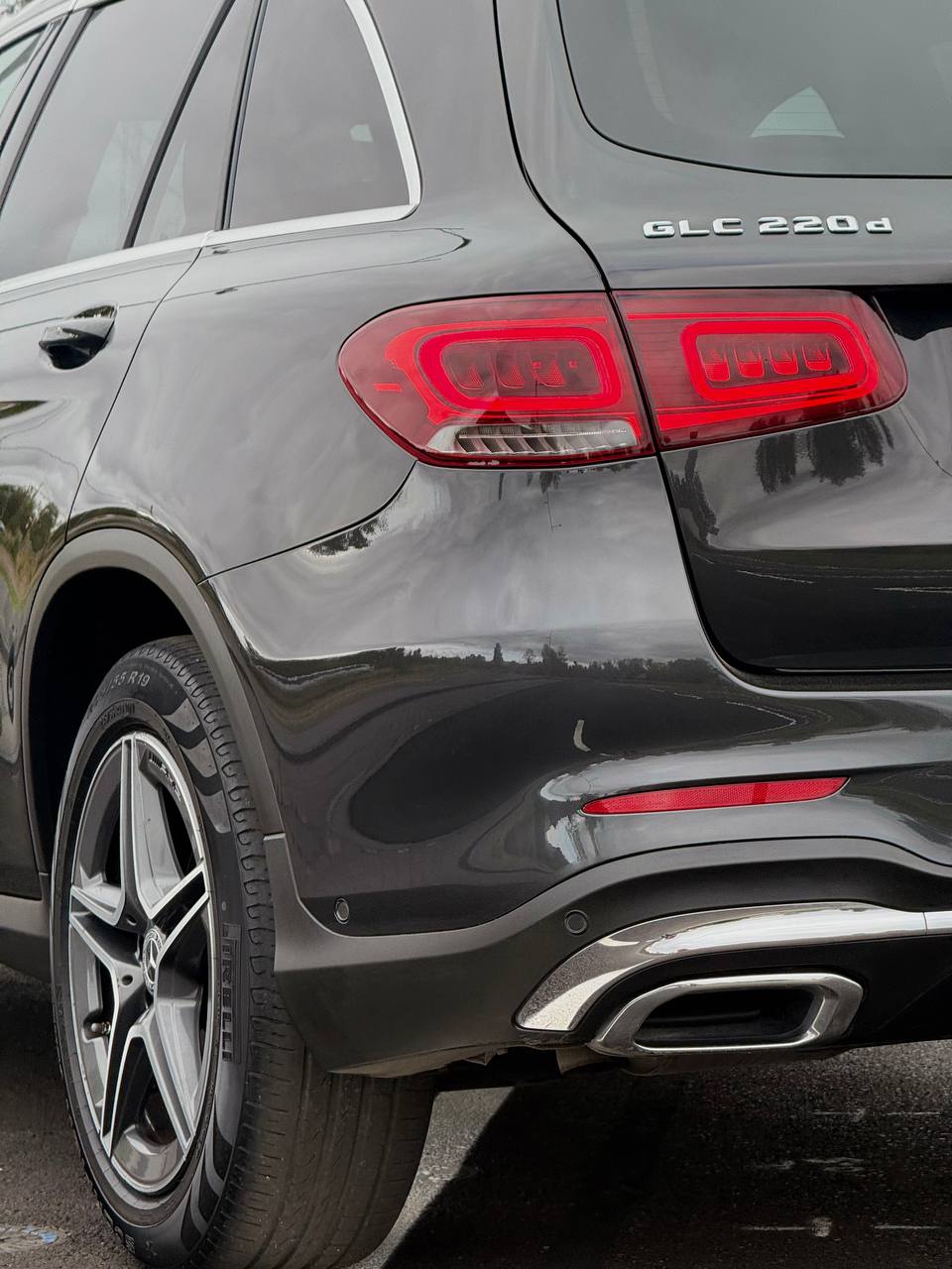 Mercedes-Benz 220D 4Matic AMG Pack