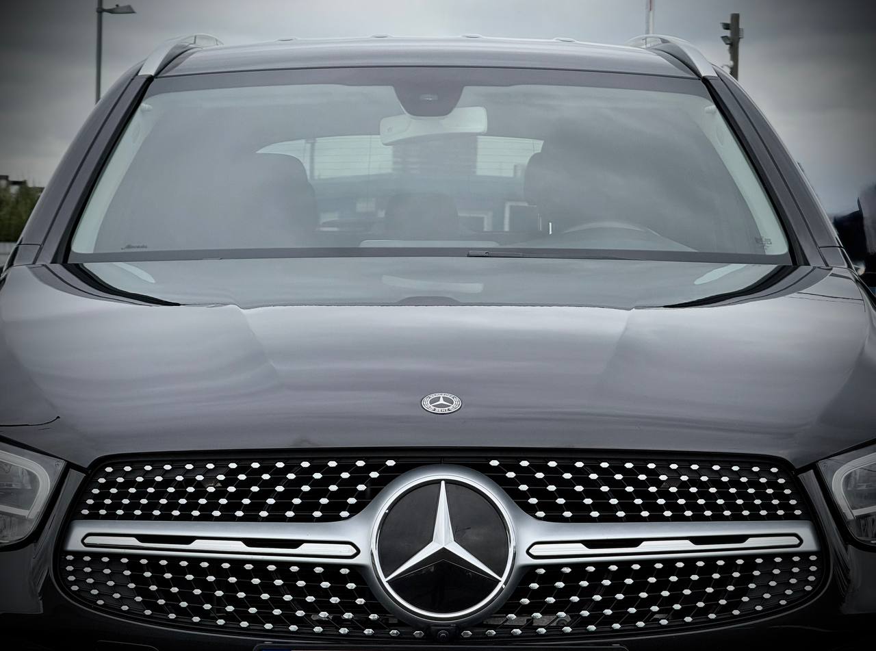 Mercedes-Benz 220D 4Matic AMG Pack