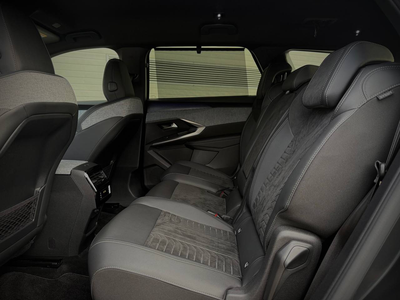 Peugeot 5008 GT Hybrid 136 E-Dcs6
