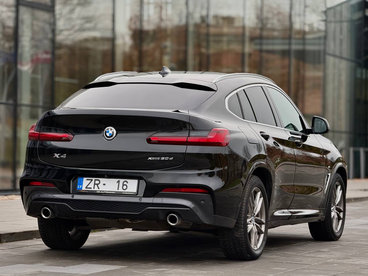 Bmw X4 M-pack 3.0D xDrive 195 kW