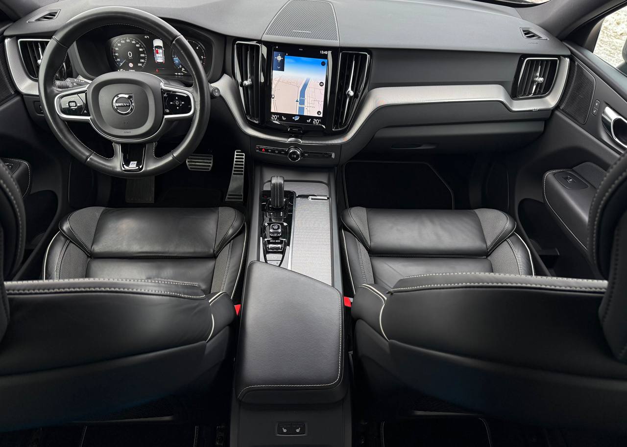 Volvo Xc60 R-design B4 Awd