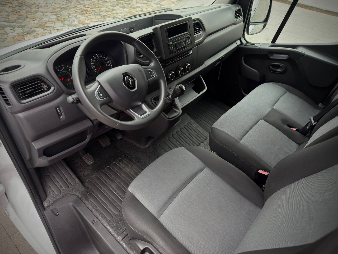 Renault Master 2.3D L3H2 FWD