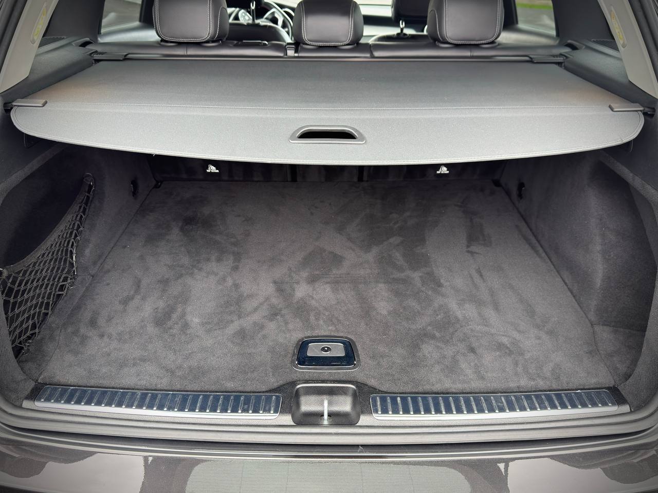Mercedes-Benz 220D 4Matic AMG Pack